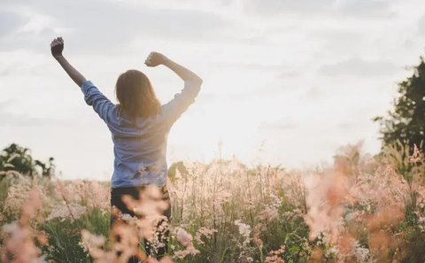 Kunci Kebahagiaan Perempuan Introvert, Pahami Langkah Mengelola Stres untuk Bahagia dalam Hidup