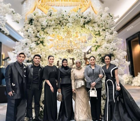 Dipuji Makin Body Goals, Intip Penampilan Menawan Aurel Hermansyah Berbalut Dress Hitam Simpel