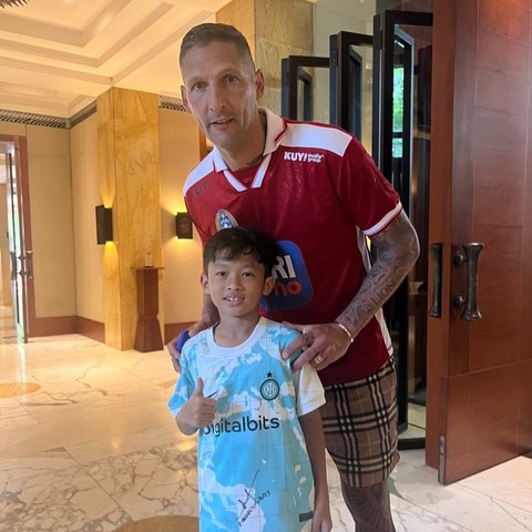 Anak Okie Agustina Pamer Kebersamaan Bareng Marco Materazzi hingga Roberto Carlos, Bintang Sepak Bola Dunia