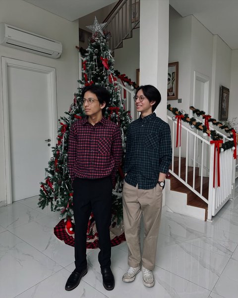 Potret Joanna Alexandra dan 4 Anaknya Siap Sambut Natal, Kompak Pakai Outfit Tartan