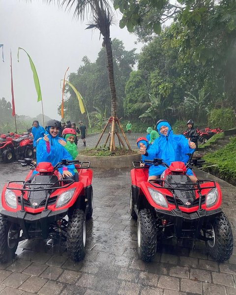 Keluarga Anang Hermansyah Nikmati Momen Seru Liburan di Bali, Rafting hingga Nginap Tenda