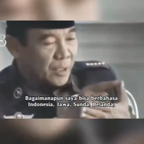 Rekaman Video Presiden Soekarno Diwawancara Wartawan Asing, Blak-blakan Akui Bisa 7 Bahasa