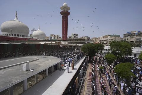 Apakah Boleh Tidak Sholat Jumat Jika Hujan Deras? Ini Jawabannya