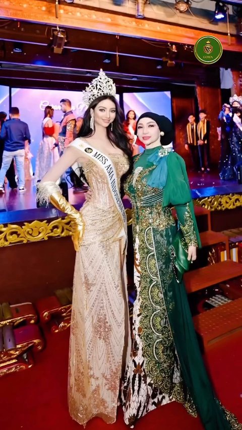 Penampilan Memukau Fitria Berbalut Kebaya Hijau Menyala Hadiri Grand Final Miss Nusantara 2024, Curi Atensi