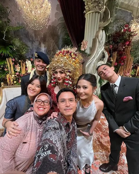 Viral Momen Manis Prilly Latuconsina dan Omara Esteghlal, Pacaran?