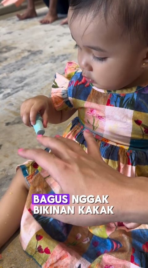 Momen Ameena Kutekin Kuku Atta Halilintar, Cute Pakai Warna Pink