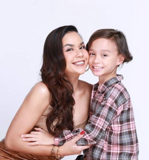 7 Momen Kebersamaan Melaney Ricardo Bersama Dua Anaknya, Menjadi Inspirasi bagi Ibu-Ibu