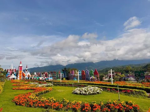 Flora Wisata Santerra de Laponte Malang, Destinasi Liburan Nataru 2025 yang Wajib Dikunjungi