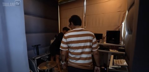 Potret Studio Musik Ayudia Bing Slamet & Ditto Percussion di Bali, Estetik dengan Pemandangan Alam Super Cantik