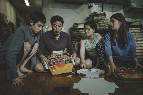 10 Rekomendasi Film Korea yang Cocok Ditonton Bareng Keluarga saat Libur Natal dan Tahun Baru