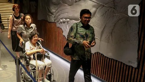 FOTO: Melihat Terowongan Silaturahmi Permudah Akses Jemaat Gereja Katedral Jakarta Saat Misa Malam Natal