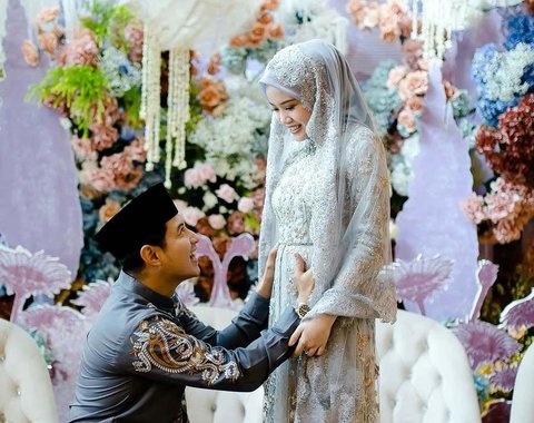 Potret Chand Kelvin Gelar Tasyakuran 4 Bulan Kehamilan Istri & Gender Reveal, Siap Untuk Punya Anak Laki-laki