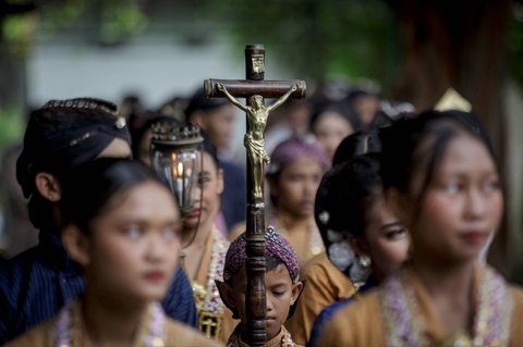 FOTO: Indahnya Perayaan Natal dalam Balutan Nuansa Jawa di Gereja Ganjuran Yogyakarta