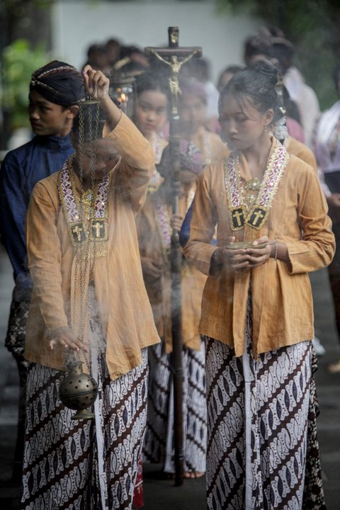 FOTO: Indahnya Perayaan Natal dalam Balutan Nuansa Jawa di Gereja Ganjuran Yogyakarta