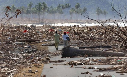 FOTO: Mengenang Potret Pilu Kehancuran Akibat Tsunami Aceh 20 Tahun Lalu, Ratusan Ribu Jiwa Melayang