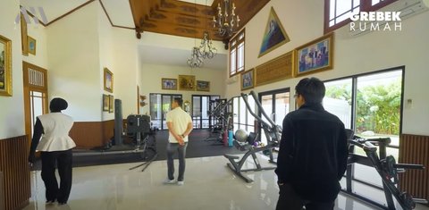 Potret Fasilitas Gym Pribadi di Rumah Mewah Putri Zulhas & Zumi Zola, Peralatan Lengkap & Setiap Hari Ada Pelatih