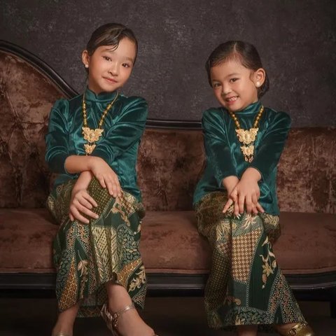 Bingung ke Acara Penting Pakai Baju Apa? Intip 7 Model Kebaya Anak Ala Selebriti yang Elegan