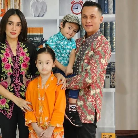 Bingung ke Acara Penting Pakai Baju Apa? Intip 7 Model Kebaya Anak Ala Selebriti yang Elegan