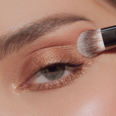 9 Tips Makeup Kondangan yang Sederhana tapi Elegan, Dijamin Wajah Jadi Flawless dan Memukau