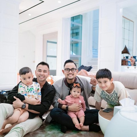 Potret Keakraban Raffi Ahmad dan Gilang Juragan99, Asik Main Bareng Rafathar, Rayyanza hingga Baby Lily