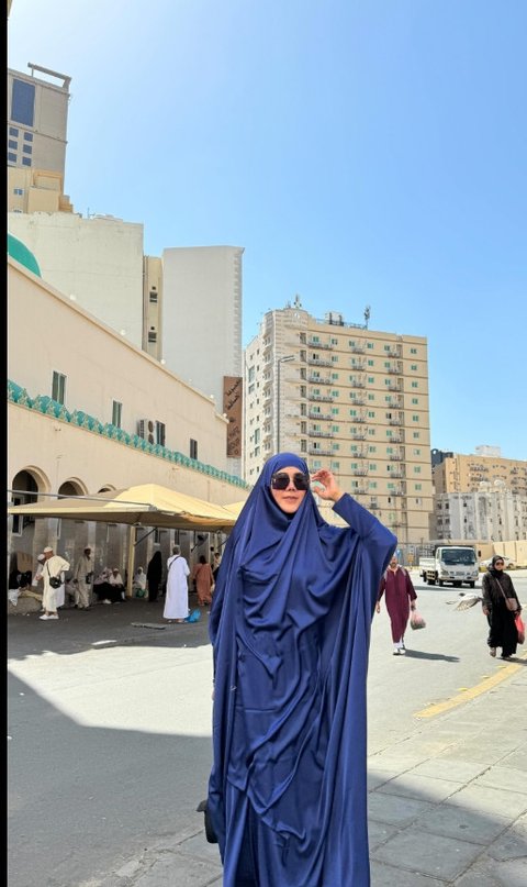 Umrah Pakai Busana Wanita, Isa Zega Dikabarkan Jadi Tersangka Kasus Penistaan Agama