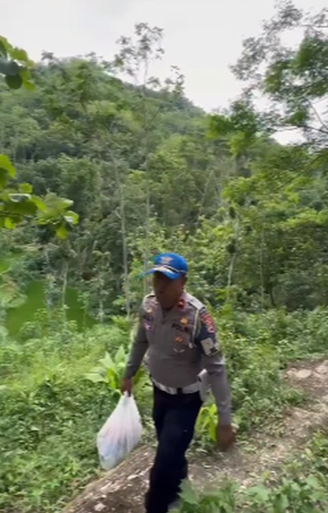 50 Tahun Jadi Tunanetra, Pria Tinggal Sendirian di Atas Gunung ini Dapat Mukjizat Bisa Melihat Sampai Bikin Perwira Polisi Takjub