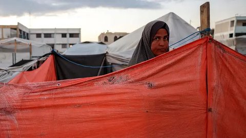 FOTO: Nestapa Jutaan Pengungsi di Jalur Gaza Hadapi Krisis Pangan dan Layanan Kesehatan