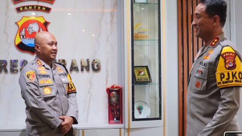 Jenderal Bintang Dua Sidak Perwira Polisi ke Ruang Kerjanya, Anak Buah Kaget Sikapnya Langsung Berubah