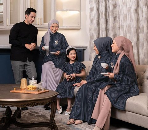 15 Recommendations for 2024 Lebaran Couple Outfits, Trendy and Compact