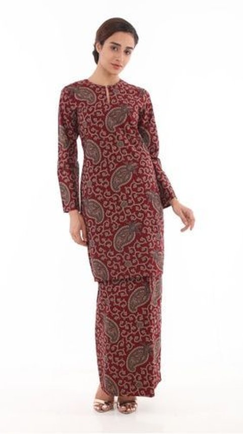 <b>Baju Kurung Motif Batik </b>