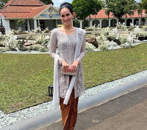 17 Modern Baju Kurung for Parties, Don't Fail to Look Beautiful and Enchanting