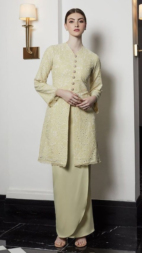 <b>Baju Kurung Model A-Line</b>