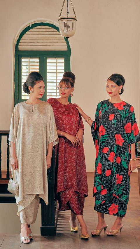 <b>Baju Kurung Model Asimetris</b>