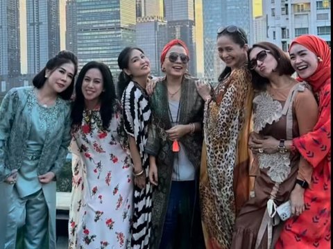 10 Portraits of Mayangsari's Style during Bukber with the Socialite Gang, Captivating in Expensive Kaftan