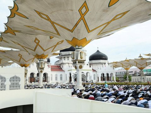 FOTO: Potret Umat Muslim Dunia Bersukacita Merayakan Hari Raya Idulfitri 1445 Hijriah