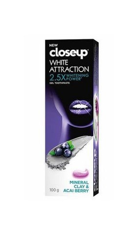 5. Closeup White Attraction Mineral Clay & Acai Berry