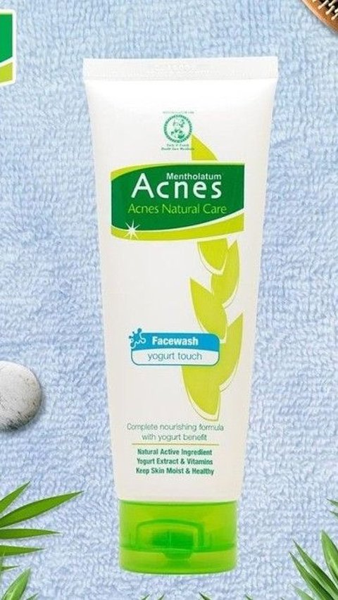 <b>Acnes Natural Care Yogurt Touch Face Wash</b>
