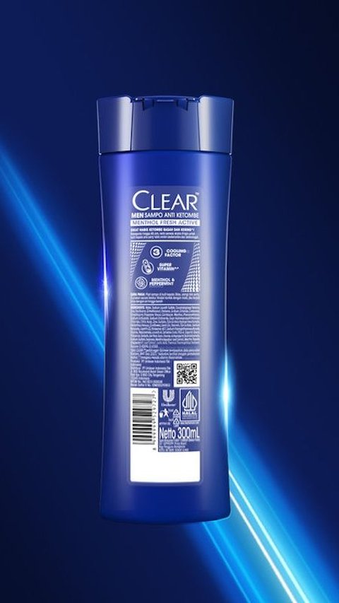 <b>Clear Men Shampoo Anti Ketombe Cool Sport Menthol </b>
