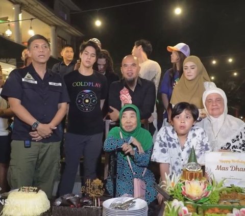 10 Pictures of the Festive 52nd Birthday Party of Ahmad Dhani, Mulan Jameela's Style Becomes the Highlight