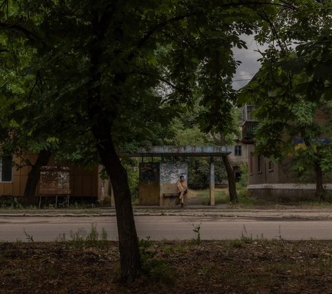 FOTO: Penampakan Kota Penting Ukraina Usai Digempur Habis Rusia: Dulu Tenang, Kini Suram Bak Kota Mati