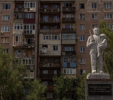 FOTO: Penampakan Kota Penting Ukraina Usai Digempur Habis Rusia: Dulu Tenang, Kini Suram Bak Kota Mati