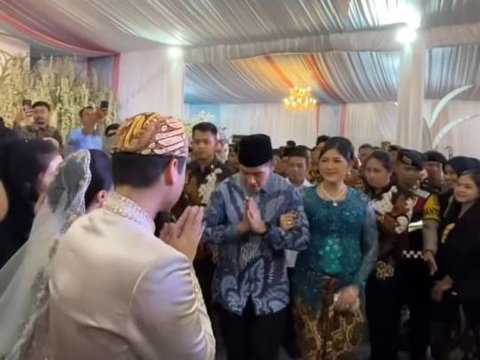 Foto-foto Acara Ngunduh Mantu Pernikahan Beby Tsabina - Rizki Natakusumah yang Digelar Mewah, Dihadiri Kaesang & Erina Gudono