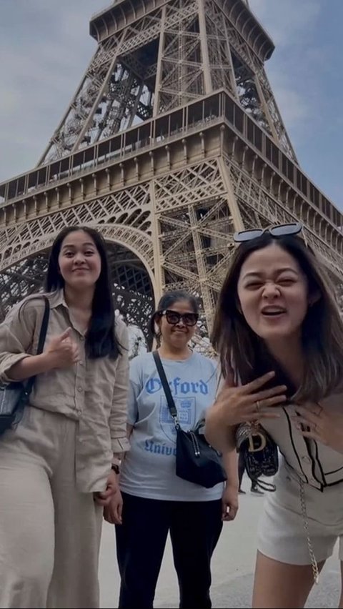Momen Keseruan Gracia Indri dan Gisela Cindy Liburan di Paris Bersama Ibunda, Bak Bestie Banget