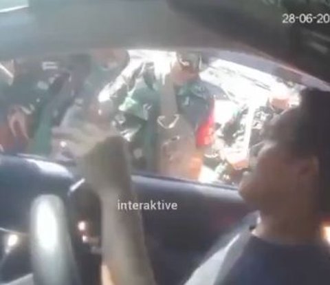 Indonesian Air Force Soldier Assaults Online Taxi Driver at Makassar Airport Without Punishment, Here's the Reason
