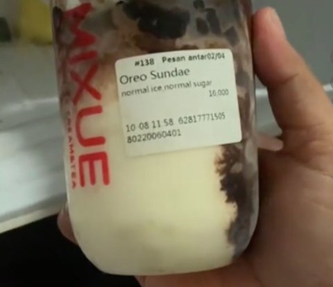 TikToker Still Keeps His Mother's Favorite Ice Cream for 9 Months Because He Didn't Have Time to Eat it Before She Passed Away