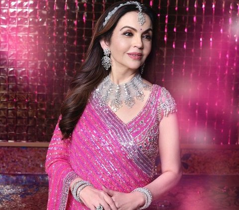 Sederet Perhiasan Mewah Nita Ambani di Pernikahan Anant Ambani dan Radhika Merchant, Kalung Rp966 Miliar Menjadi Sorotan