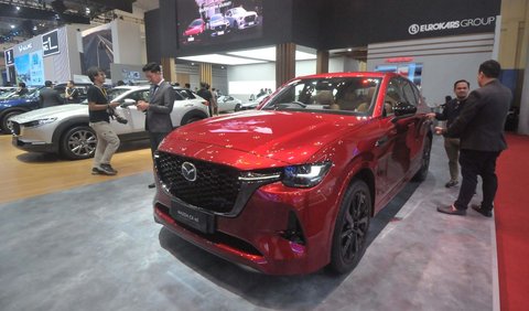 Selama GIIAS 2024, Mazda menawarkan berbagai penawaran eksklusif, termasuk special sales deals, free paint protection film, aksesoris dash cam recorder, merchandise eksklusif dari Mazda Curated, serta voucher belanja VIVERE, dan masih banyak lagi.<br>