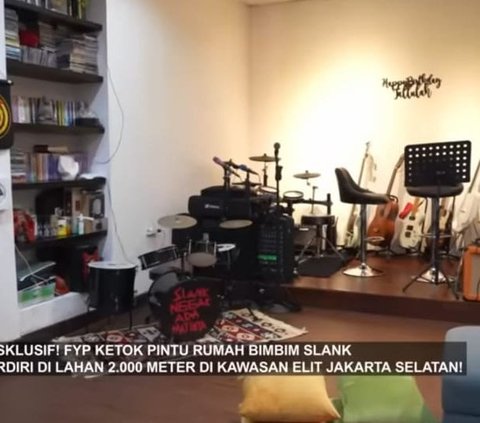 Sejuk dan Nyaman, Irfan Hakim dan Raffi Ahmad Melongo Melihat Halaman Rumah Bimbim Slank 'Saya Suka yang Antik'