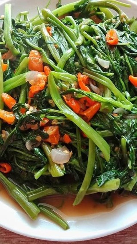 Tumis Kangkung Terasi Rebon