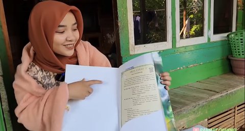 Surat-surat Lengkap, Janda Desa Cantik & Memesona Menanti Jodoh Baik dan Bertanggung Jawab